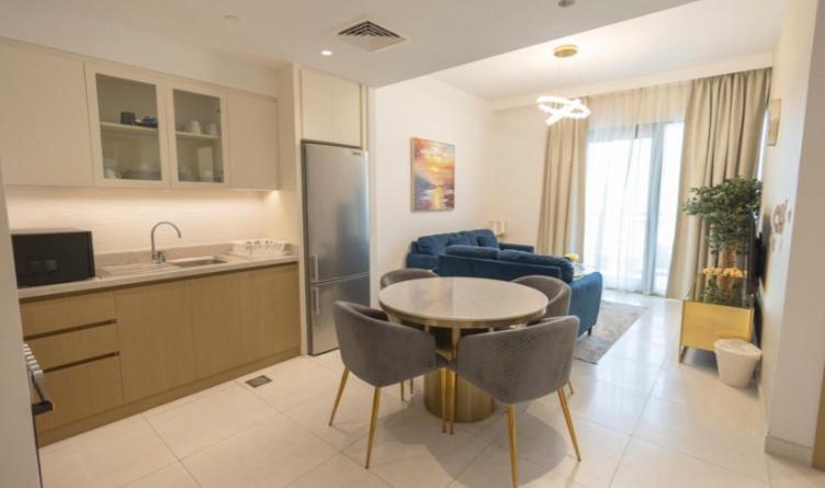 Opulent 1br Offering Huge Discount @creekside Dubai